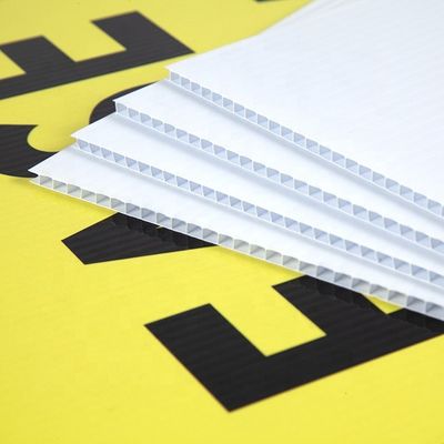 Geri Dönüşümlü Beyaz Koroplast Levhalar 10mm Boş Oluklu Plastik Levhalar