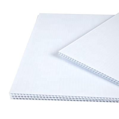 Reklam için 4mm Beyaz Corflute Levhalar 4x8 Coroplast İşaret Boşlukları